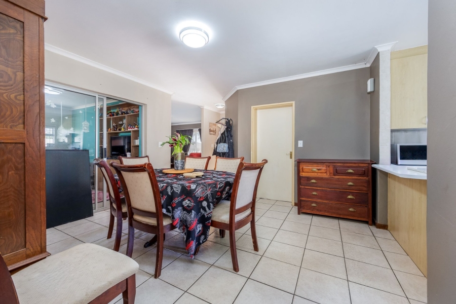 3 Bedroom Property for Sale in Sonstraal Heights Western Cape